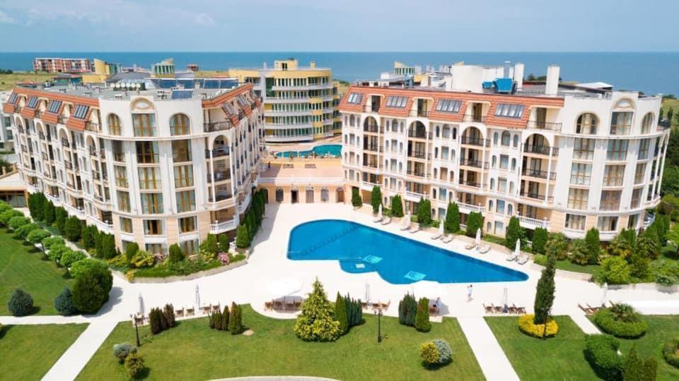 Aparthotel Apolonia Palace