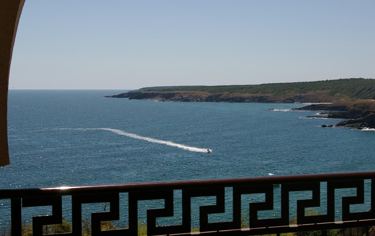 Apolonia Palace Aparthotel 4*